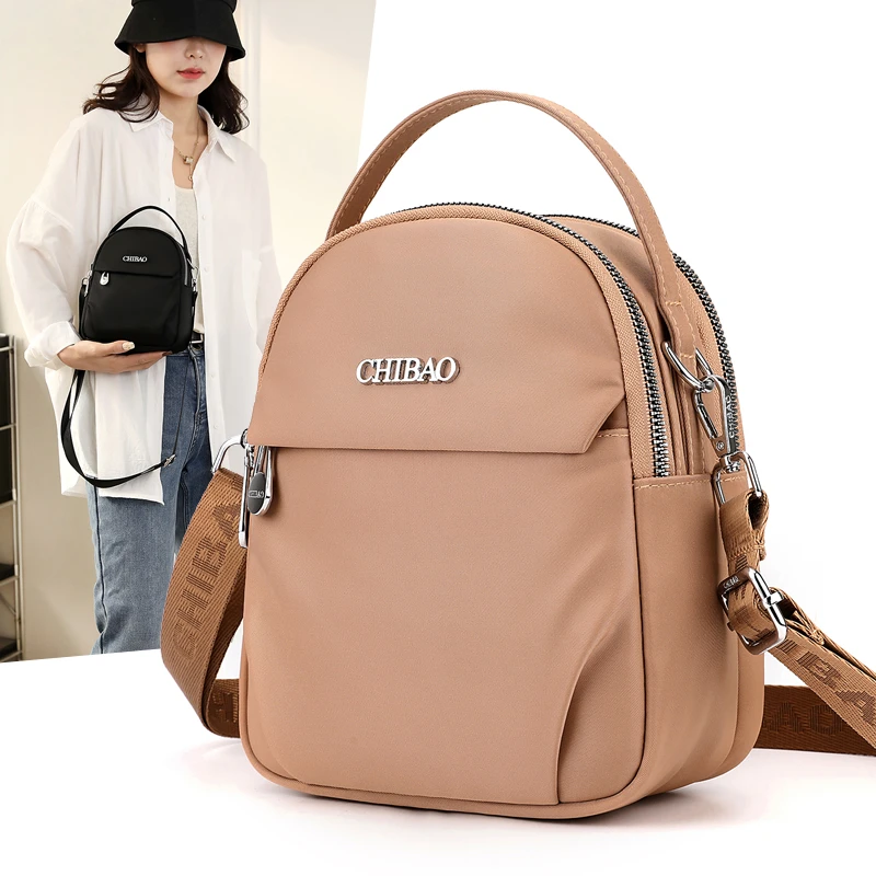 设计款斜挎小包2024新款女式单肩斜挎包时尚百搭多隔层尼龙布包