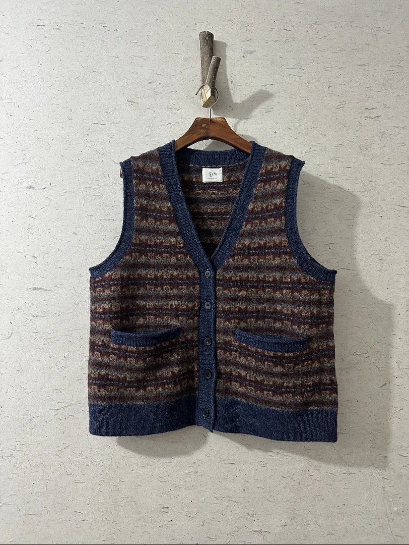 昔玙 231119  紫藤提花针织马甲 休闲简约百搭 衣长62 胸围 106