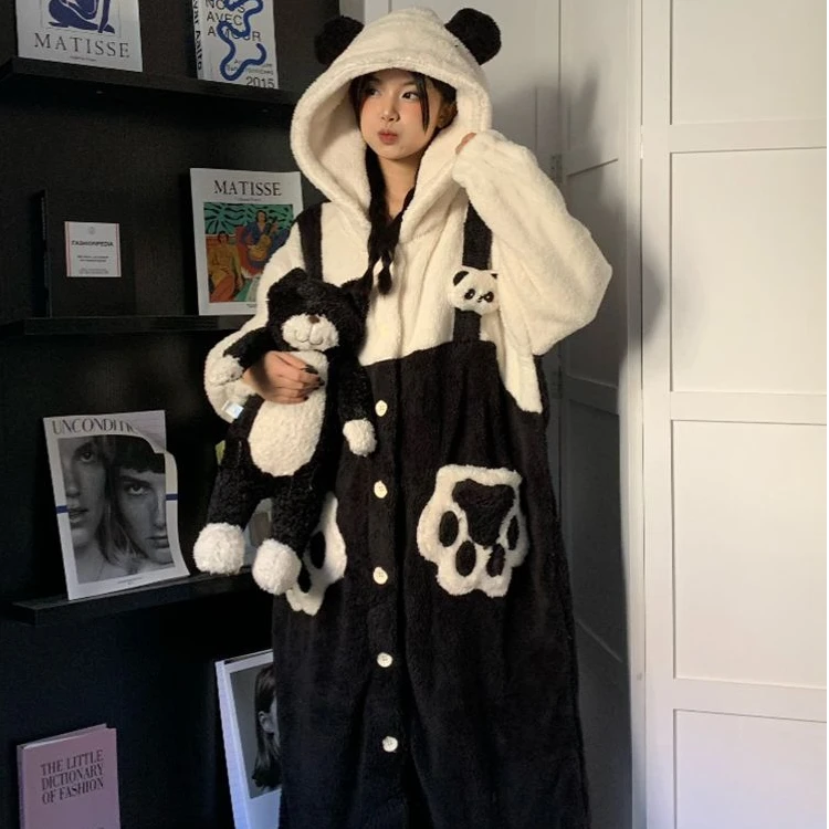 可爱熊猫珊瑚绒睡衣女冬款新款加绒加厚毛绒睡袍长裤家居服套装冬