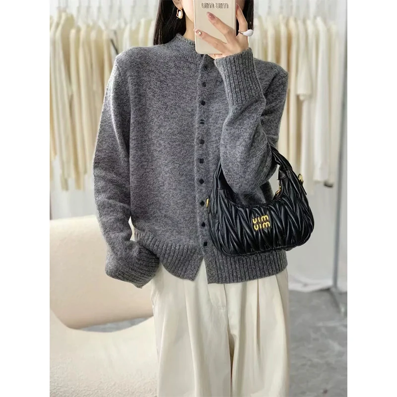 静谧恰好气质！羊毛花纱单排扣气质加厚半高领针织开衫外套