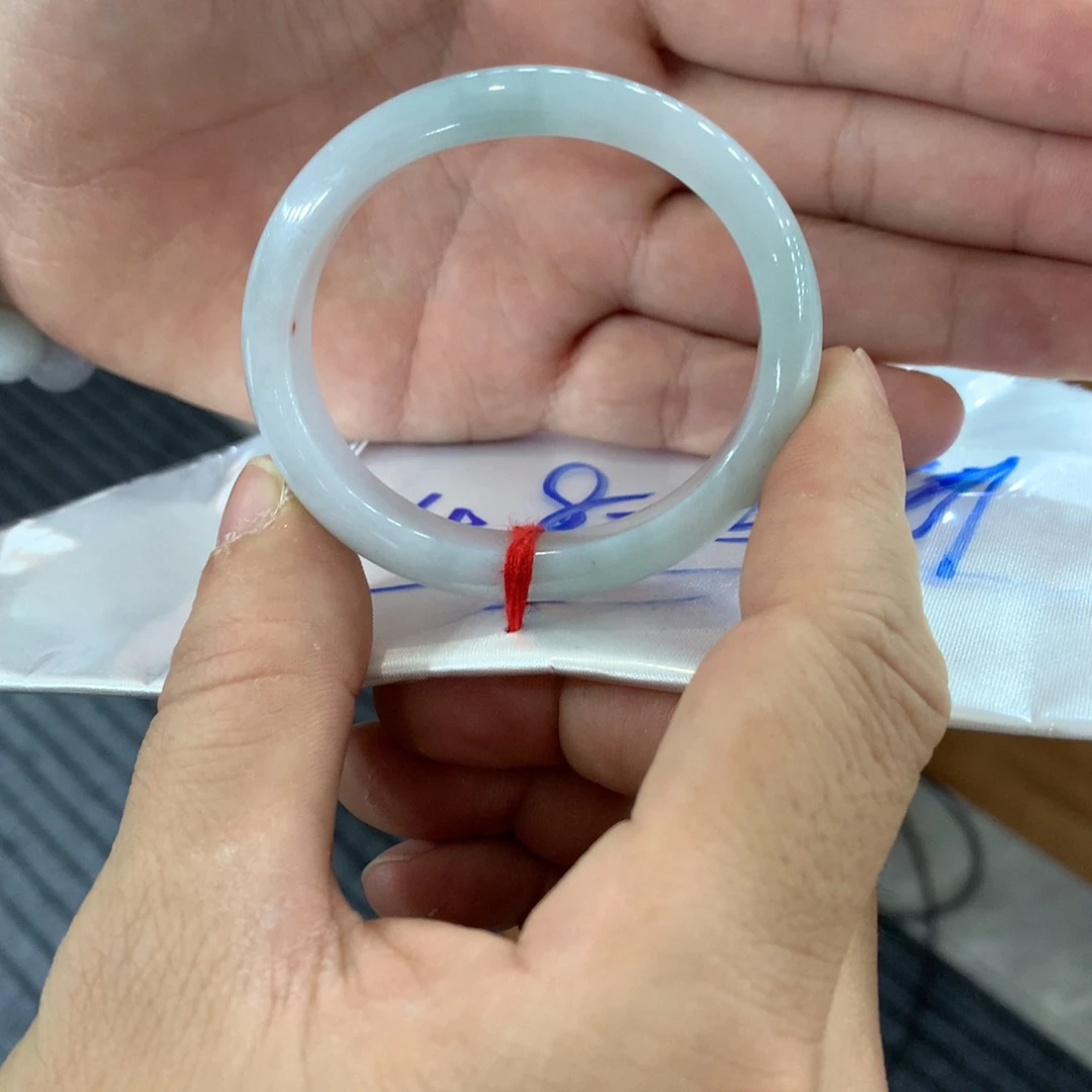 翡翠手镯未镶嵌买断