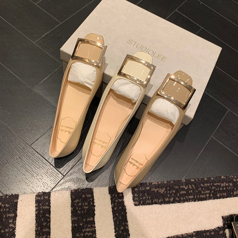 2023春季新款方扣小方头漆皮浅口平底鞋百搭夏粗跟中跟通勤ol女