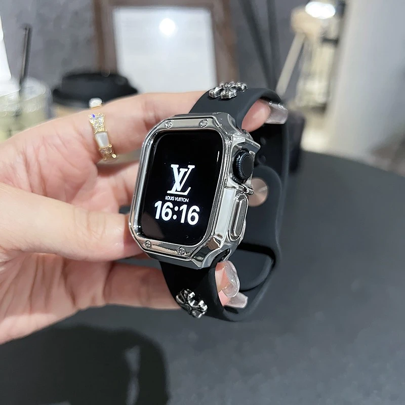 复古铆钉克罗心硅胶表带适用于iwatch891011代苹果手表SE男女腕带