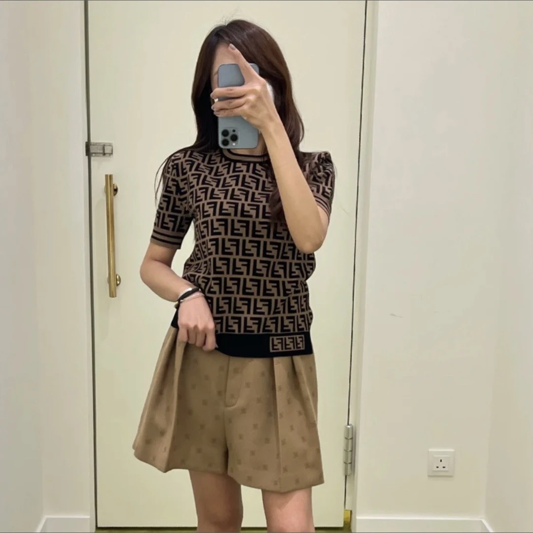 99新 FENDI芬迪老花针织半袖 38码 专柜价9500