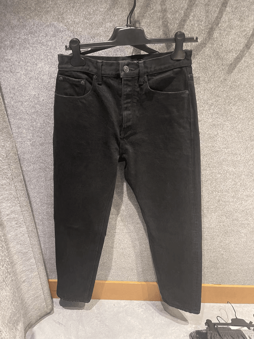 全新未使用 Balenciaga/巴黎世家 男士纯色牛仔裤