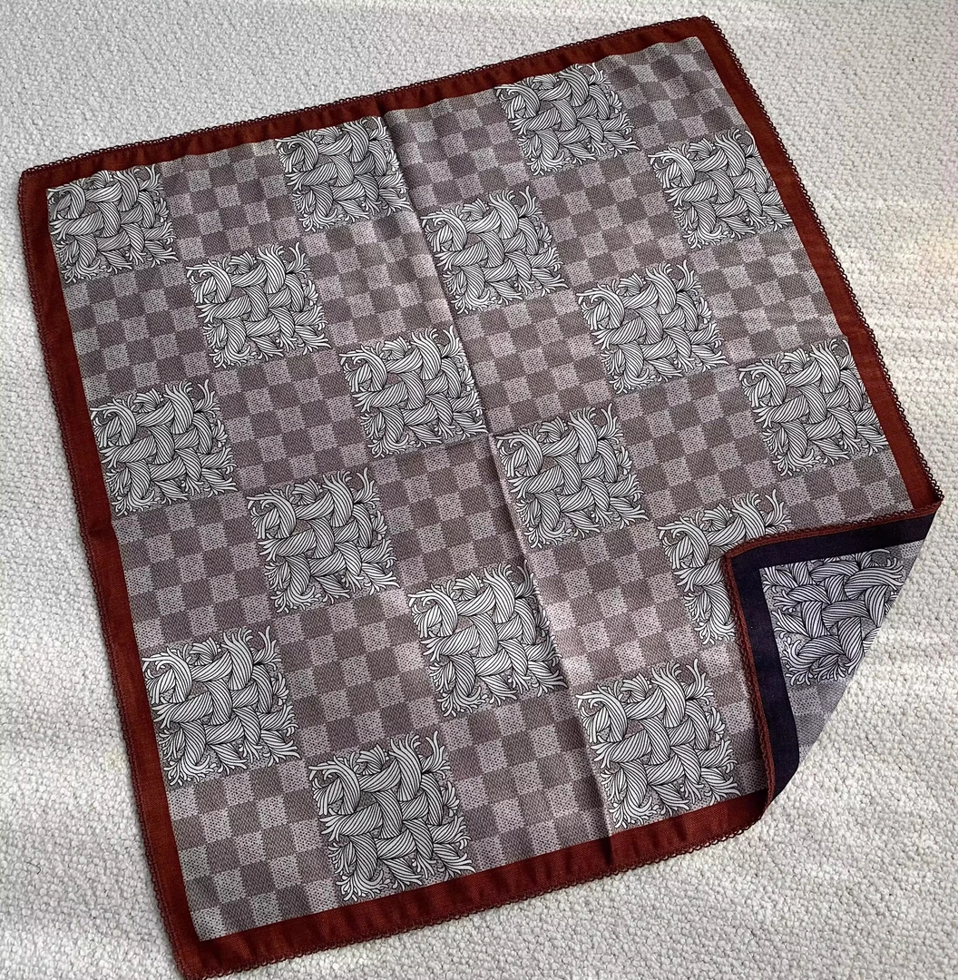 新 编织方格 手工勾花边双面异色真丝羊毛围巾 帅性美65