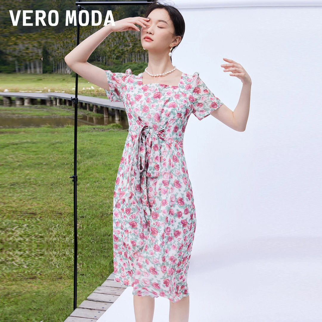 Vero Moda2024新款设计感连衣裙碎花摆方领泡泡袖收腰32337B013