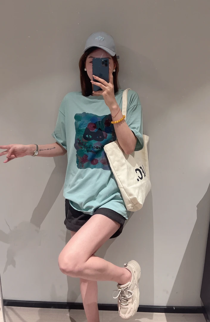 老赵服饰 卡通图案大板短袖上衣 21AU2473