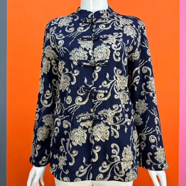 秋冬加绒保暖开衫复古盘扣立领时尚妈妈上衣长袖双兜中老年女衫