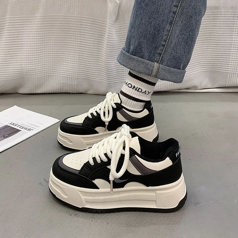 新款爆款正品洋气高档爆款老爹鞋女年秋季新款网红超火小白鞋厚底