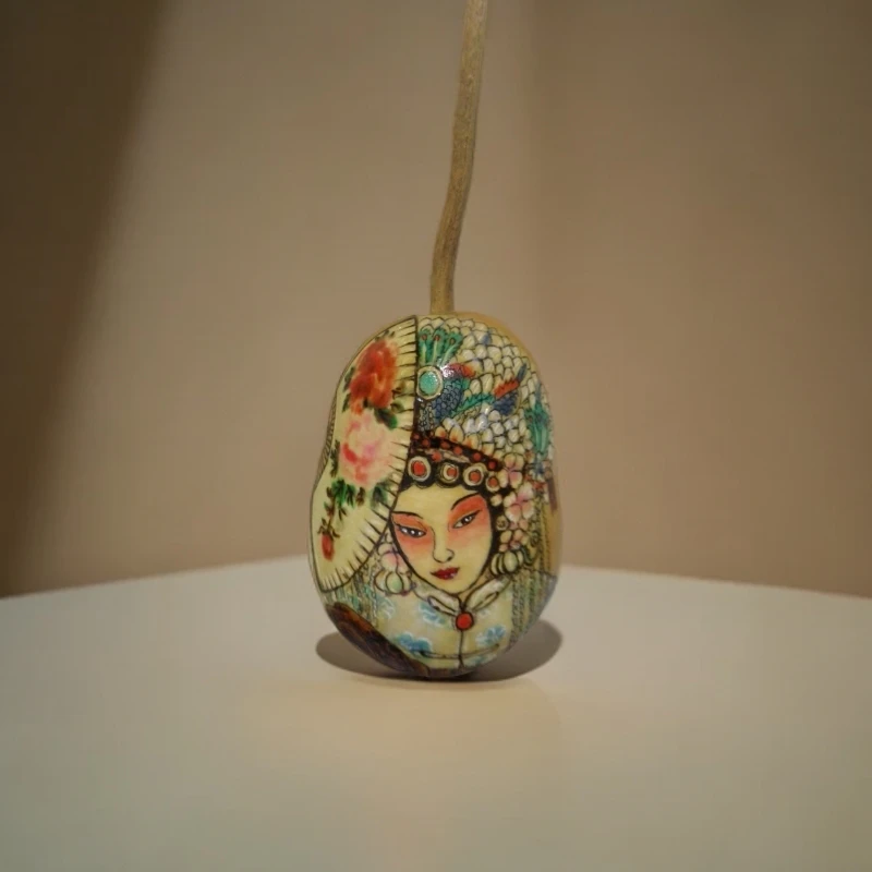 葫芦针刺烙画工艺花旦高度8厘米左右