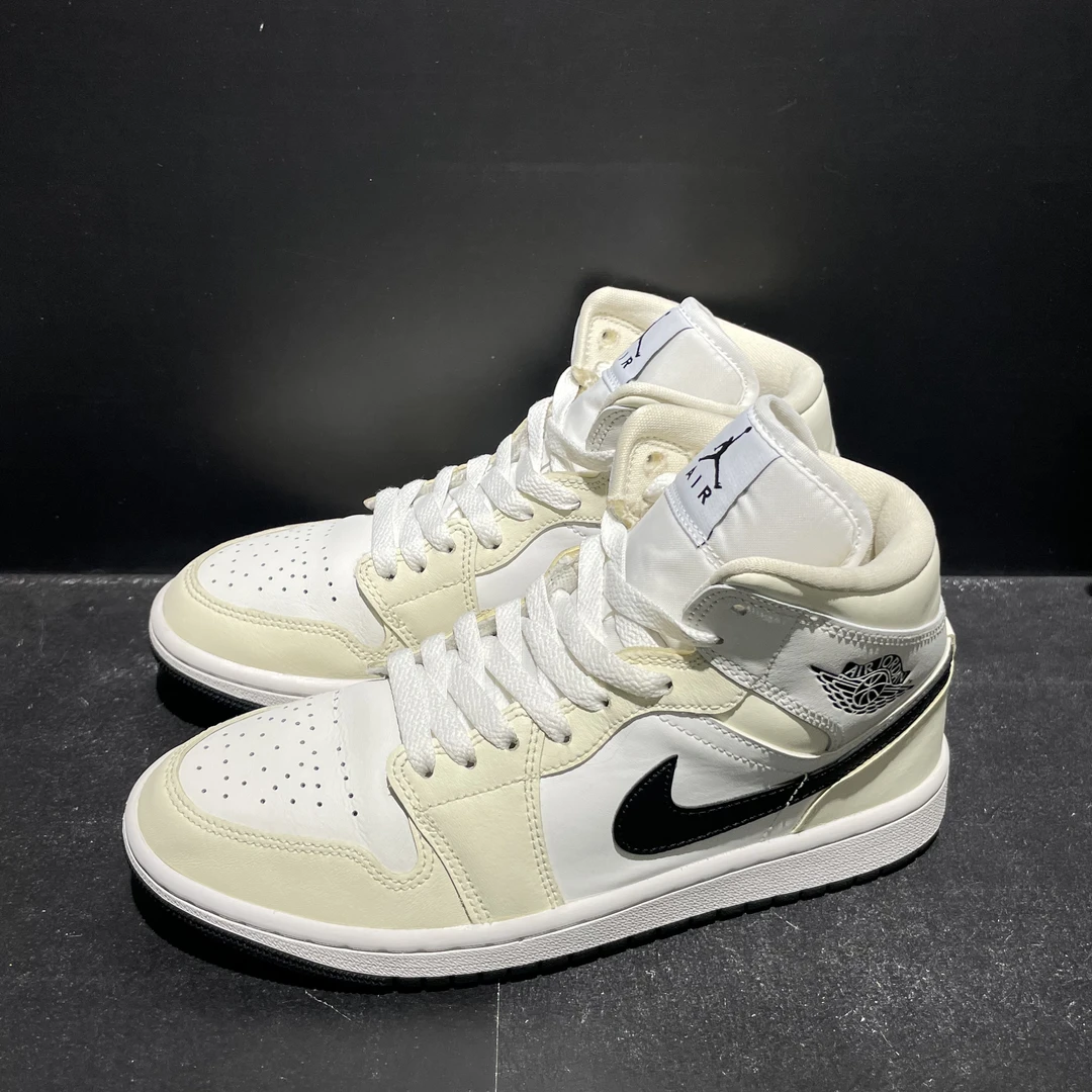 38码240内长|正品95新 AJ1 米白 mid 板鞋