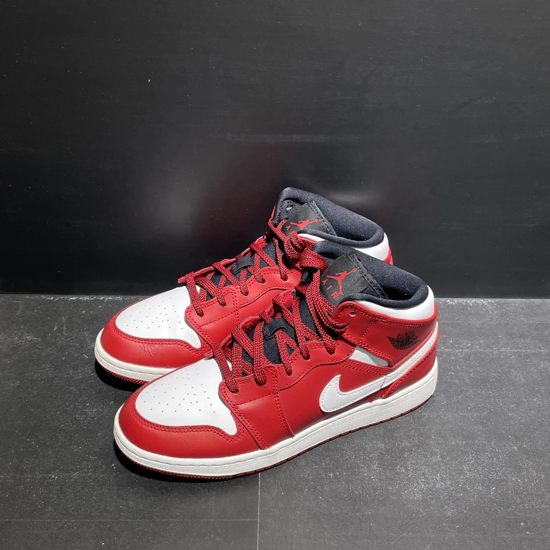 38.5码240内长｜正品95新 AJ1 白红小芝加哥 mid 板鞋｜全新1999