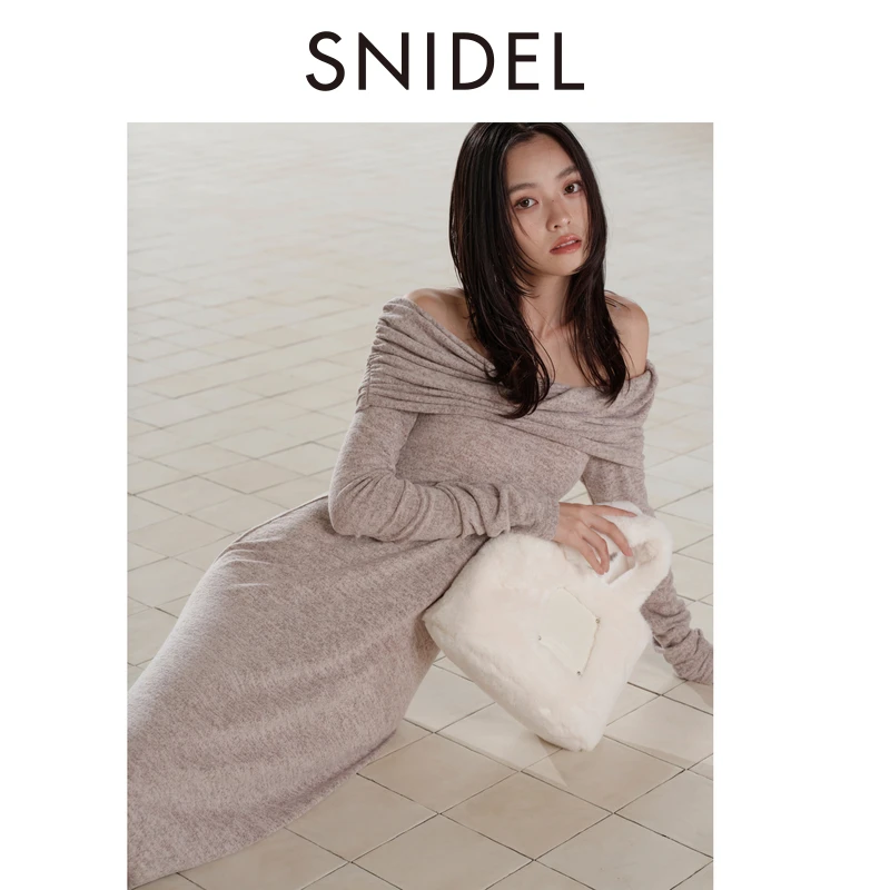 SNIDEL2024秋冬新品气质修身长裙翻领露肩针织连衣裙SWCO245060
