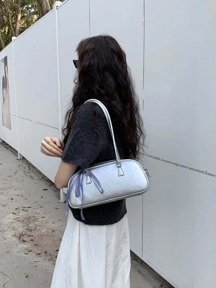 肉肉陈Whiterm韩版ins夏季包包时尚百搭ins芭蕾风银色单肩腋下包