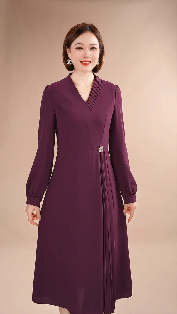 【深圳薇姐清仓】A原创高端大码显瘦气质连衣裙 8131