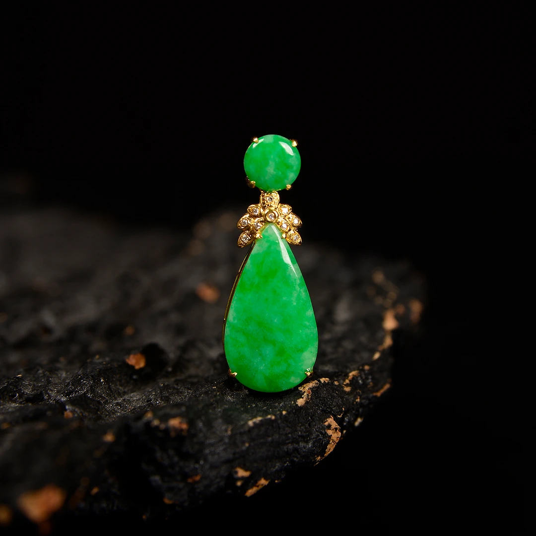 【巧儿专属】18k金翡翠水滴钻石吊坠（不含链）轻奢时尚