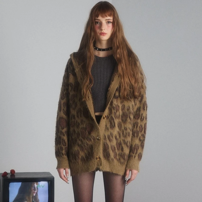 ECODAY 冬季豹纹设计感小众针织外套女宽松V领外穿羊毛针织开衫