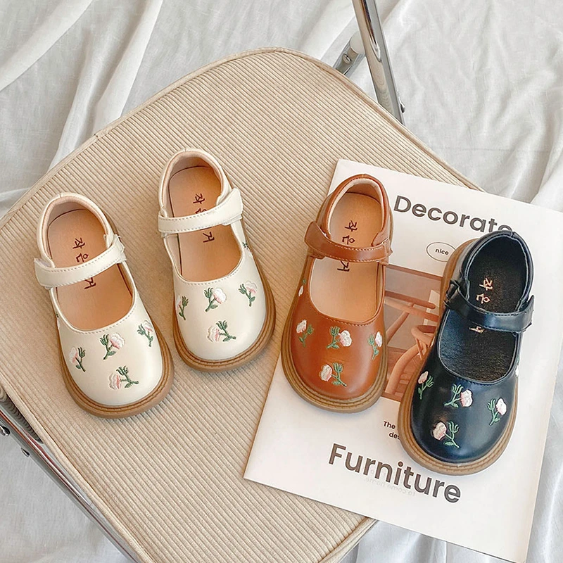 女童皮鞋春季软底公主鞋时尚宝宝鞋绣花复古刺绣古装鞋儿童休闲鞋
