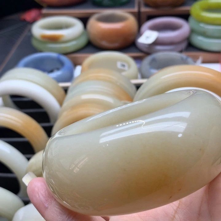 石英质玉zzzzzzzzzz未镶嵌暴**子