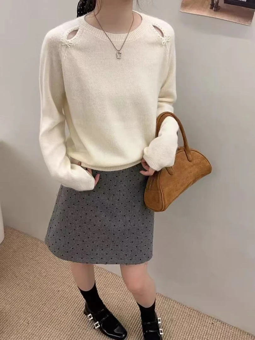 设计感双肩钉珠蝴蝶结镂空圆领套头针织衫女宽松洋气长袖毛衣