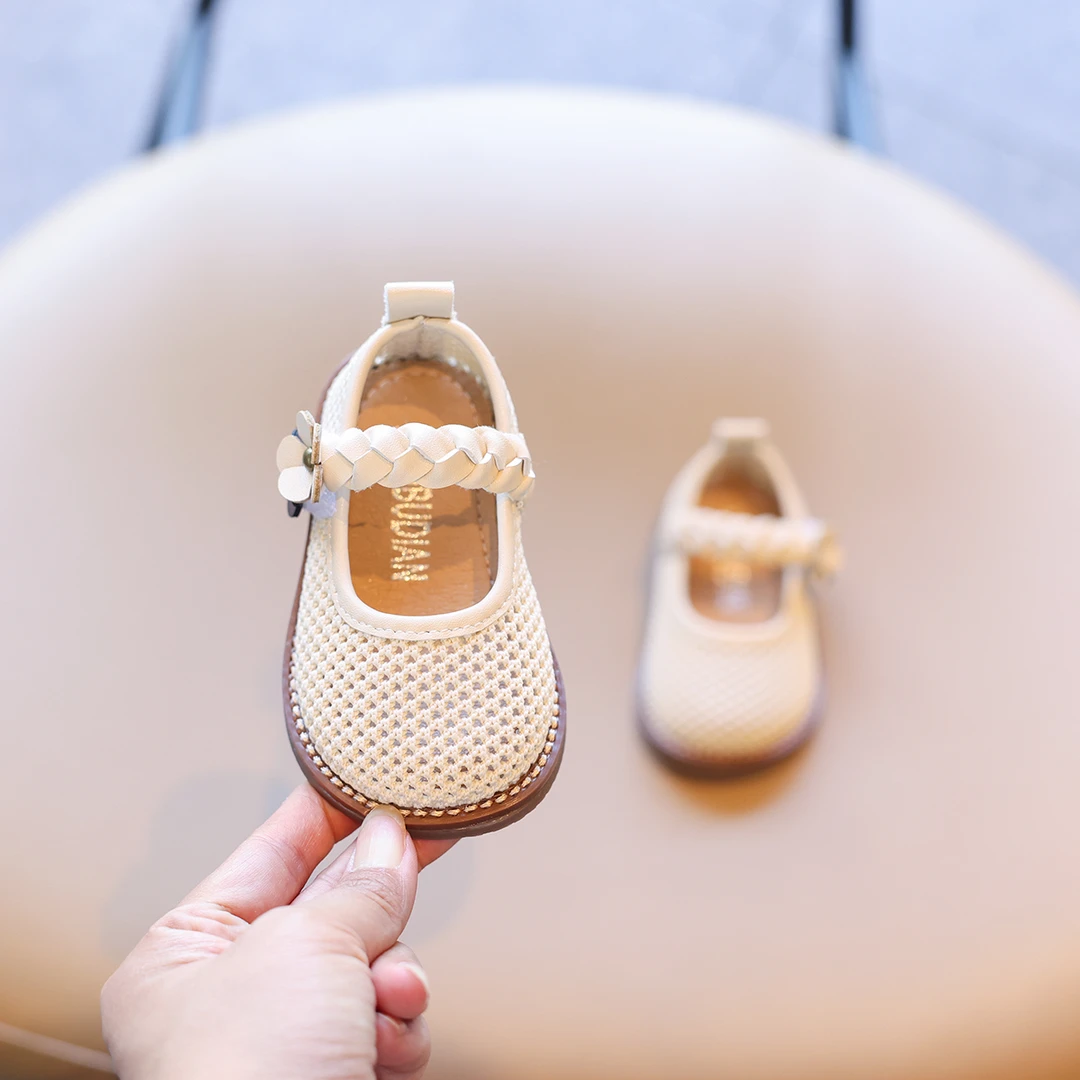 0-3岁小童公主鞋宝宝鞋子透气软底婴儿学步鞋女童鞋春秋网面百搭