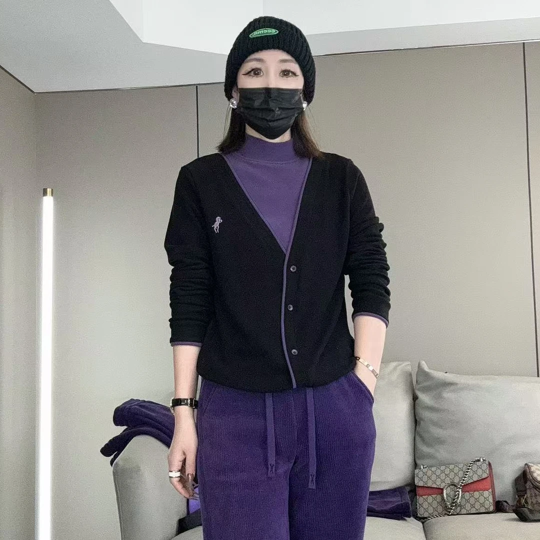 【鸯哥】0279冬款新品拼接半高领设计保暖百搭时尚长袖女款上衣