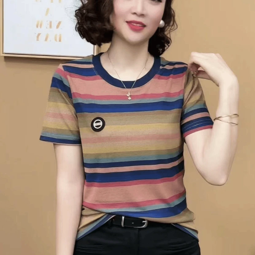 新款圆领短袖t恤女士夏季百搭时尚大码半袖休闲印花条纹