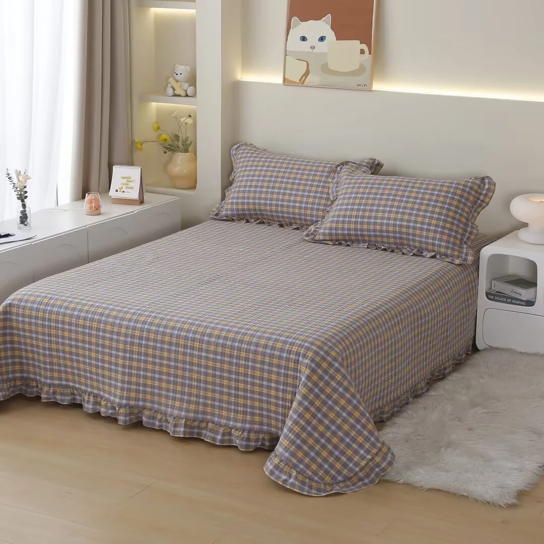 庄织水洗棉花边床盖三件套