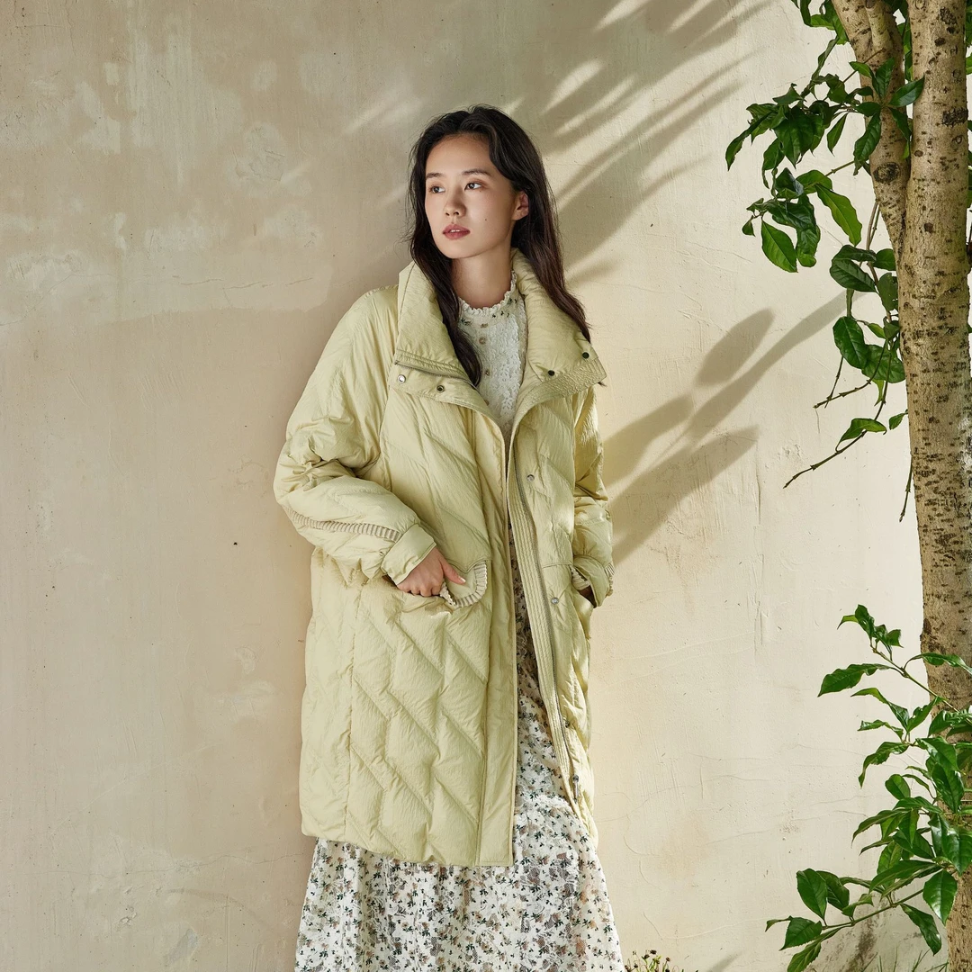 【女乔严选】芭依璐同色系撞色织带贴边时尚气质羽绒服88Y6077