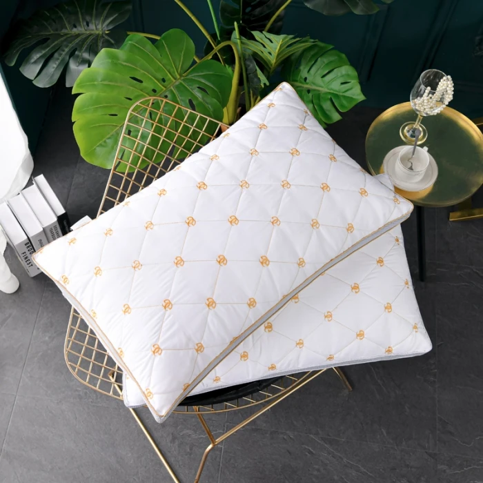 雪京  现货刺绣立体枕芯一只48*74 标准尺寸枕芯一只枕头亲肤单人