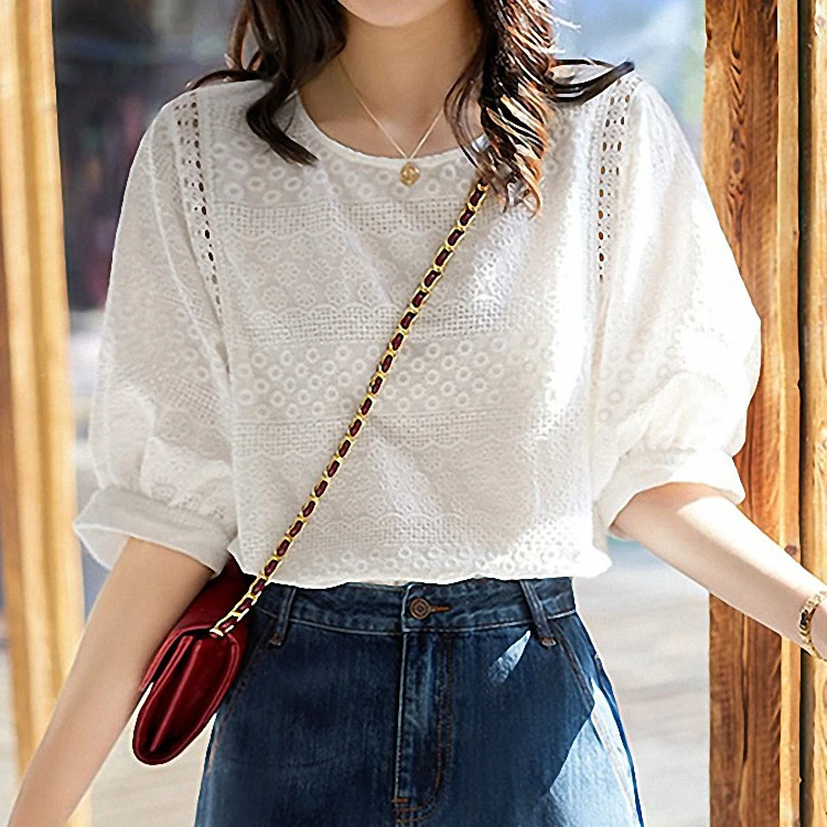 2025夏季温柔减龄镂空白色时尚气质圆领短袖女韩系刺绣小衫上衣Y