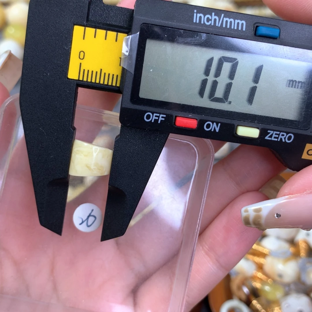 【闪购商品】琥珀裸石未镶嵌