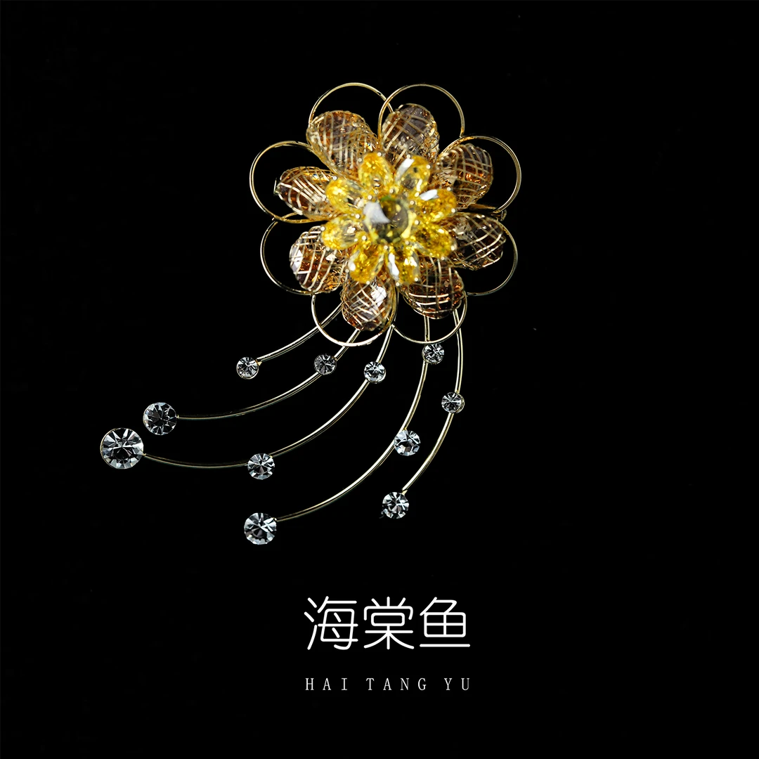 铜合金仿水晶胸针 时尚气质百搭香槟花朵胸针3832