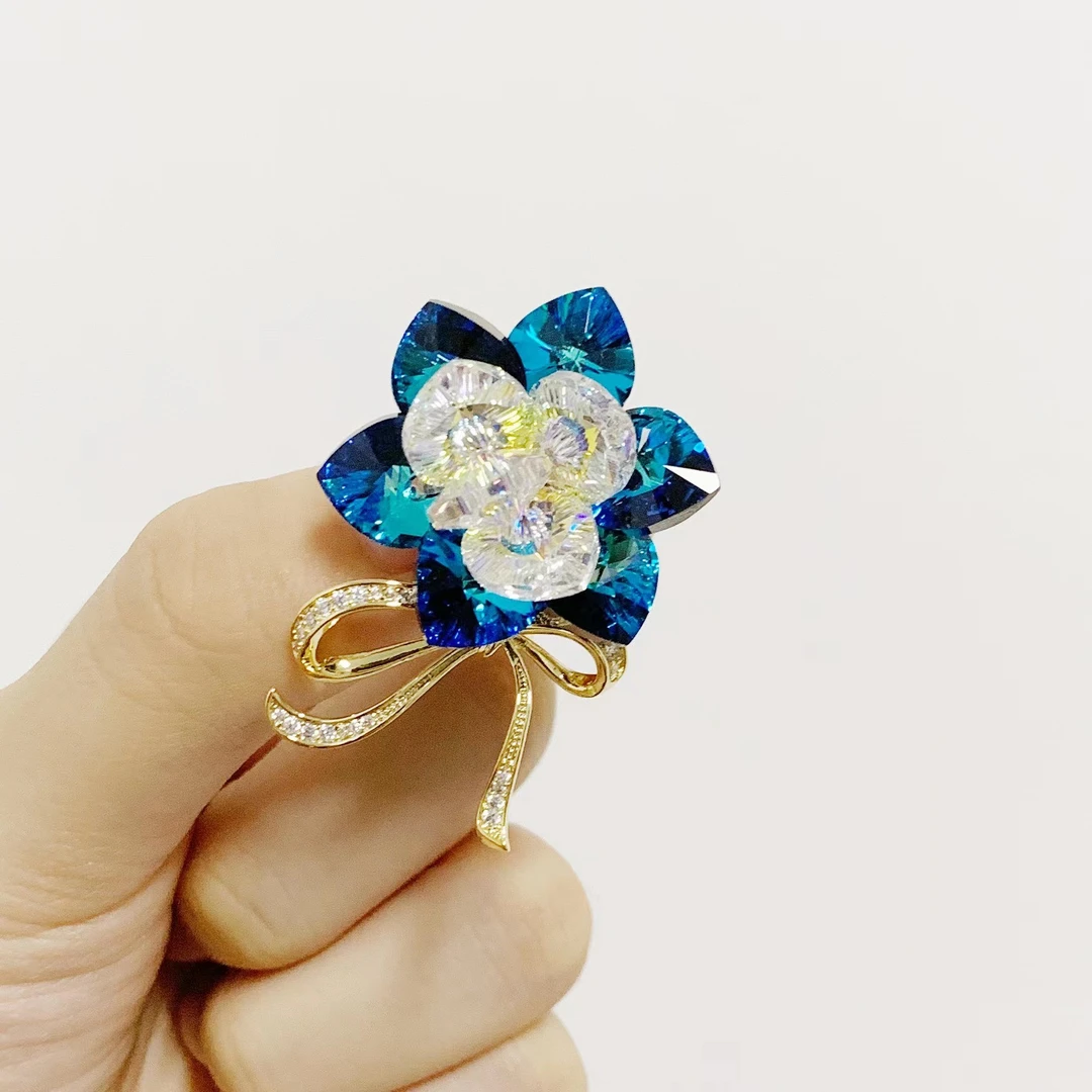 铜合金仿水晶胸针 GD300【施华洛】小蓝花束胸针