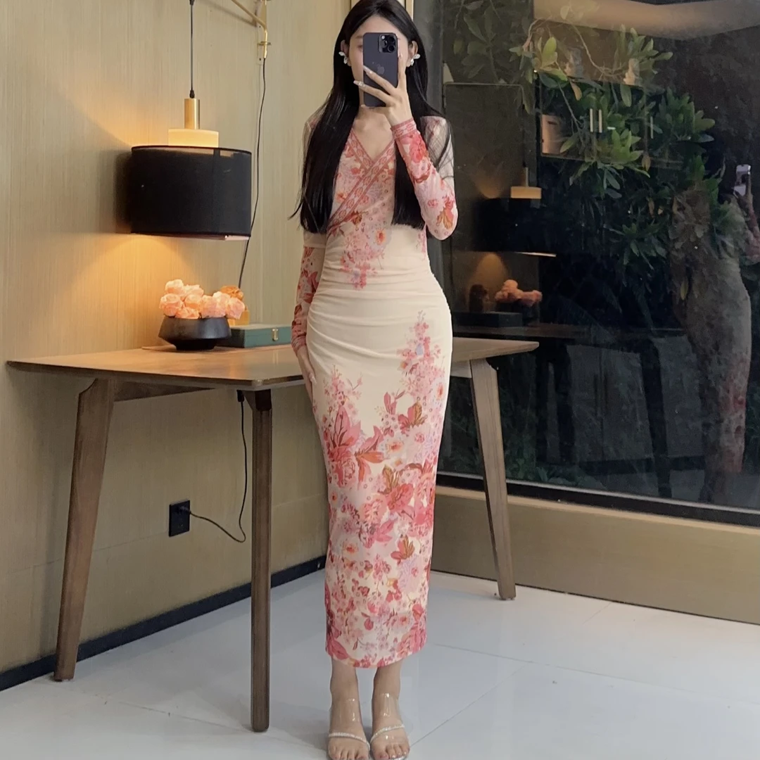 气质女人味V领长袖定位花月下物语显瘦修身网纱时尚包身裙长裙