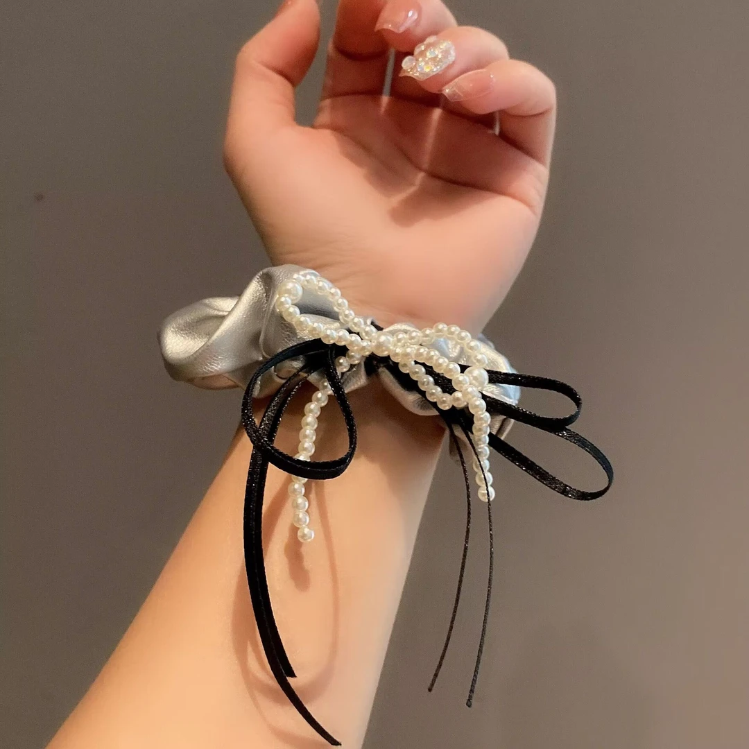 高级感银色发圈丝带扎头绳皮质蝴蝶结ins后脑勺甜美气质发绳少女