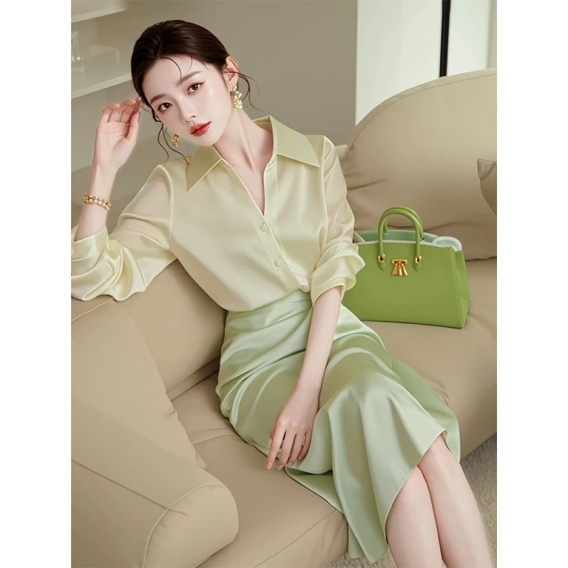 5330茶系出游精致穿搭显瘦减龄时尚女装时髦绿色衬衫百搭半身裙子