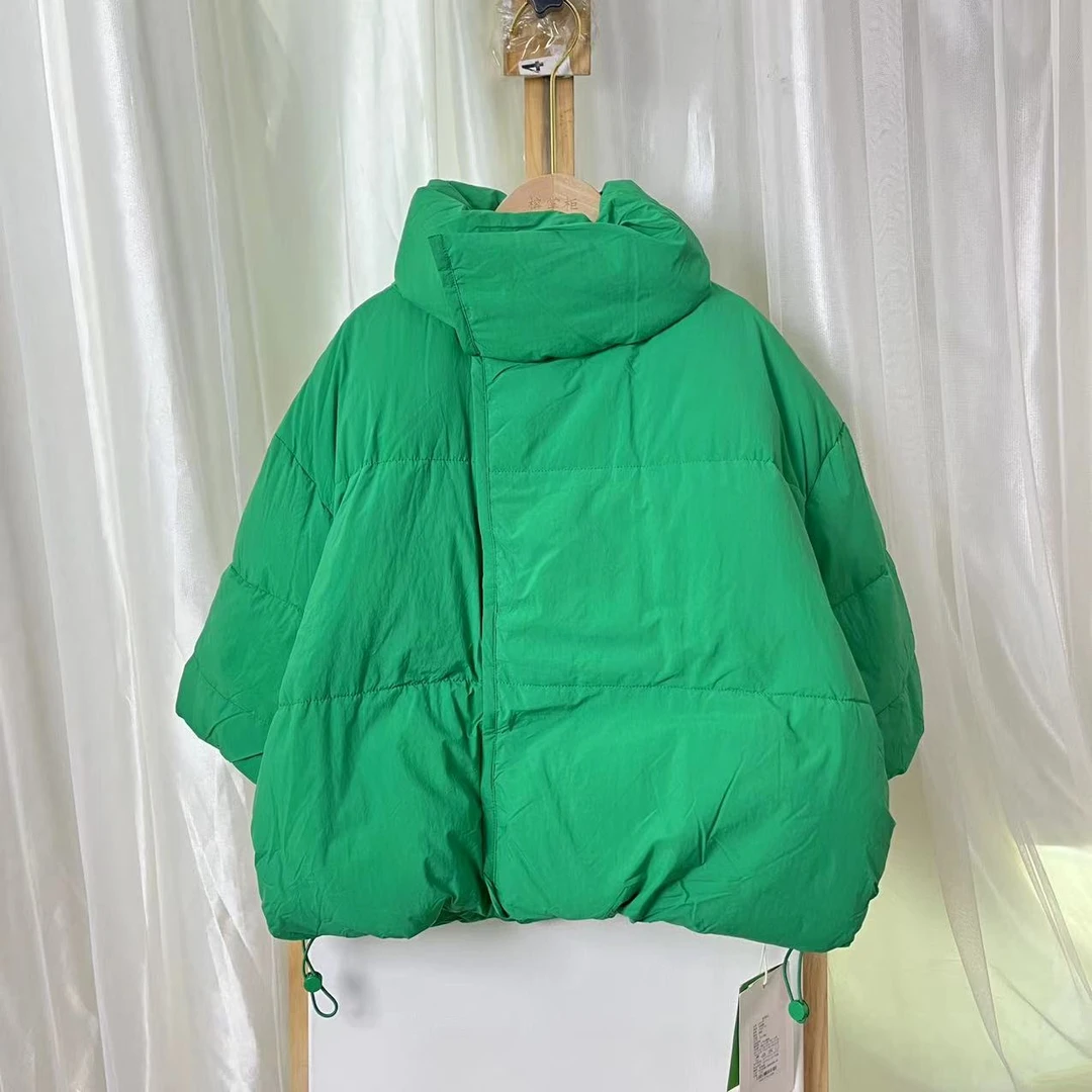 015丁绿色羽绒服7716