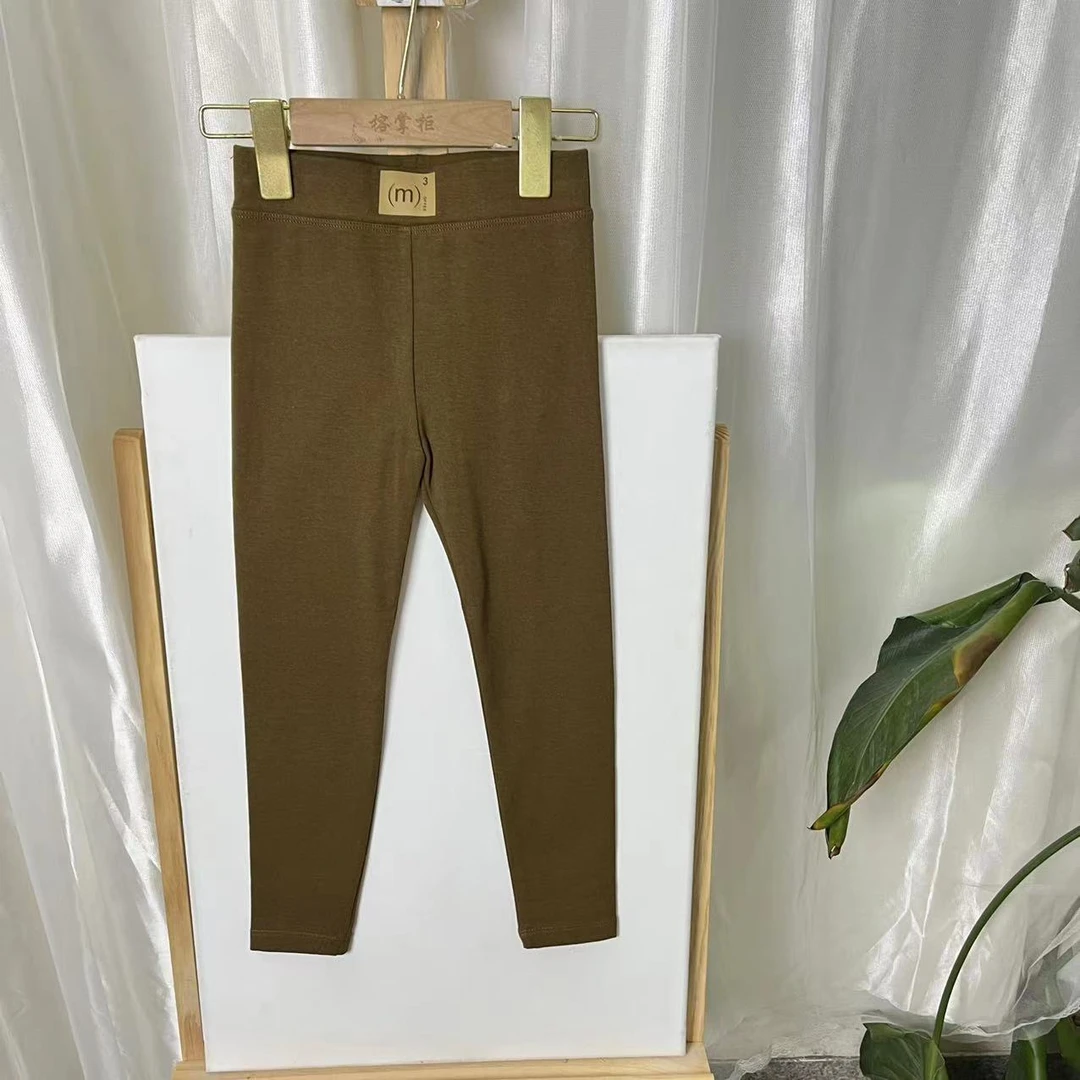 116咖色裤子0862