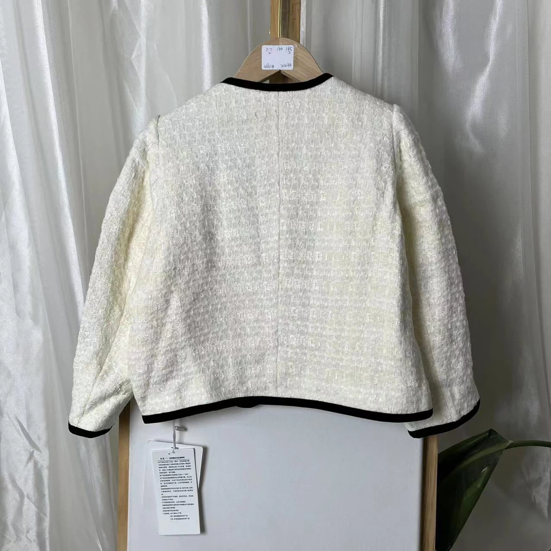 833米色外套 无吊2433