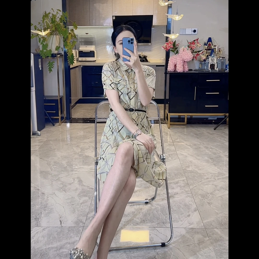 1061【名衣汇--孤品断码】女装连衣裙收腰时尚印花开叉气质名媛优雅