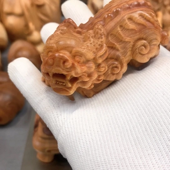 柏木（崖柏）把件貔貅手把