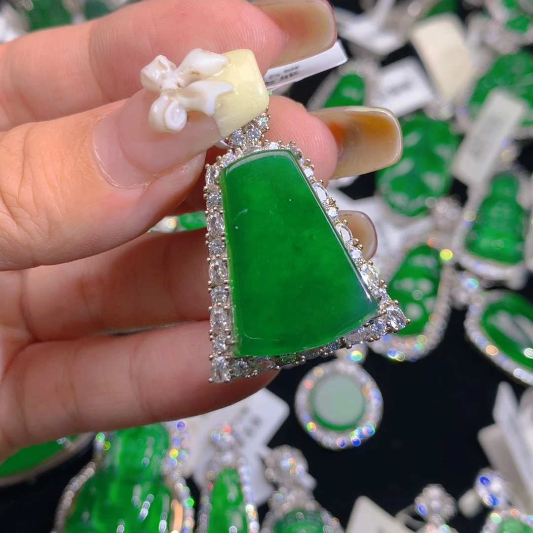 翡翠颈饰银S925镶嵌1111111