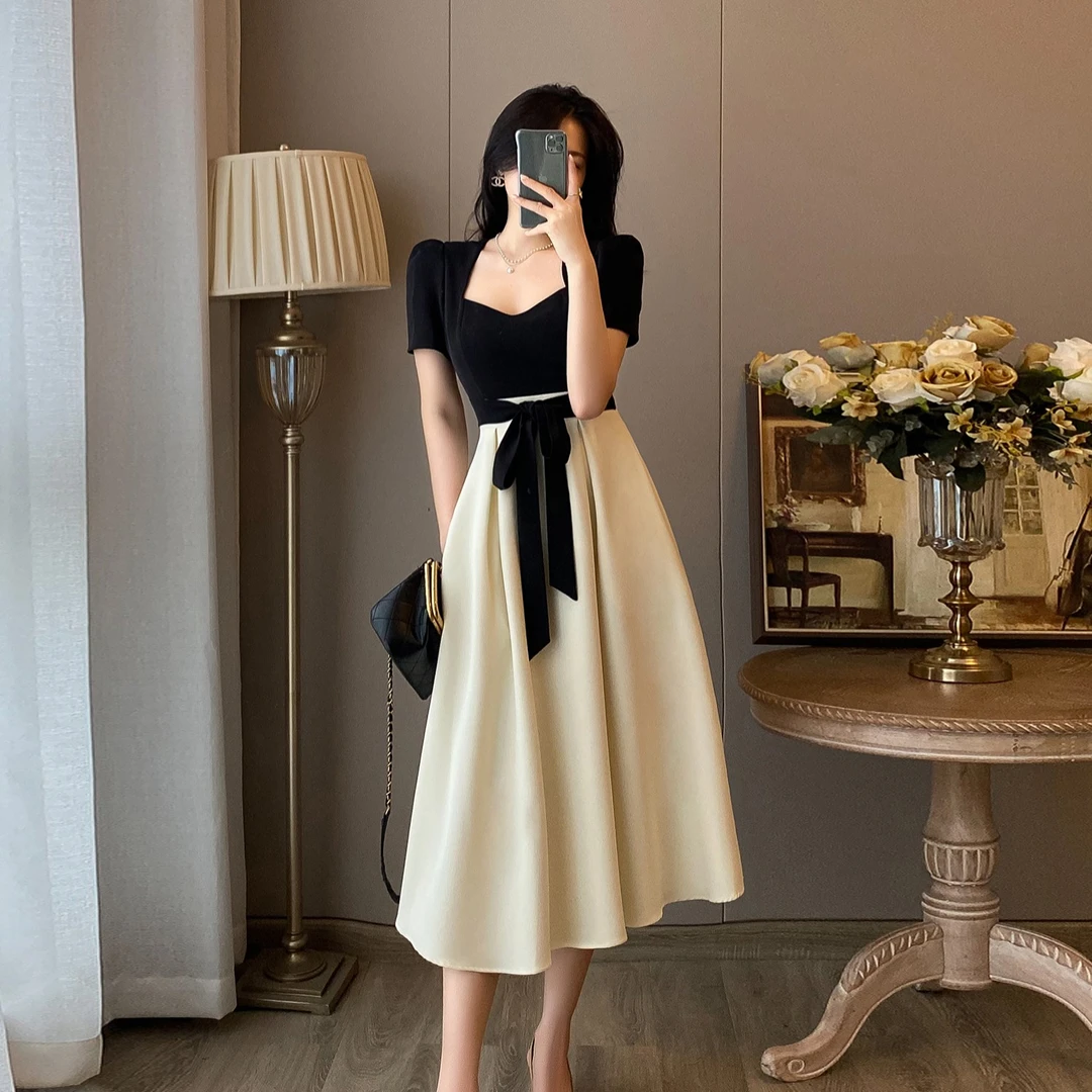 法式小香风方领连衣裙女2025春新款赫本风高级感气质高腰显瘦长裙