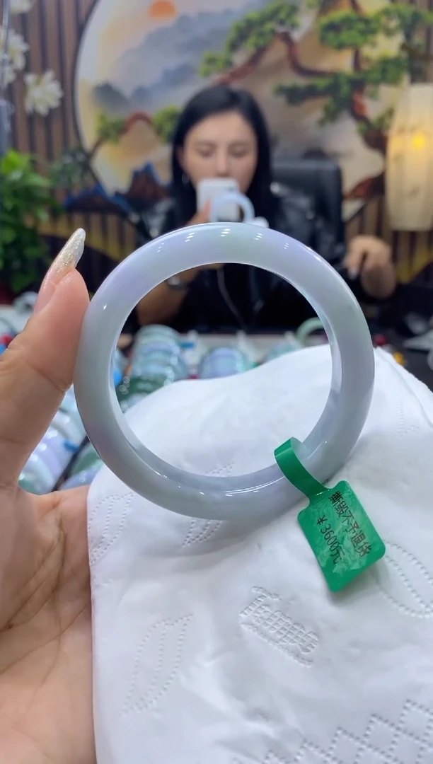 【闪购商品】翡翠手镯未镶嵌多人00003094