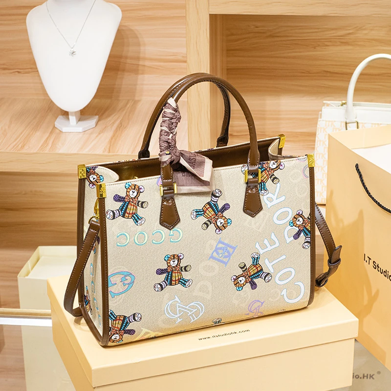 休闲夏季潮流轻便妈妈包斜跨时尚百搭女士托特包印花卡通单肩肩包