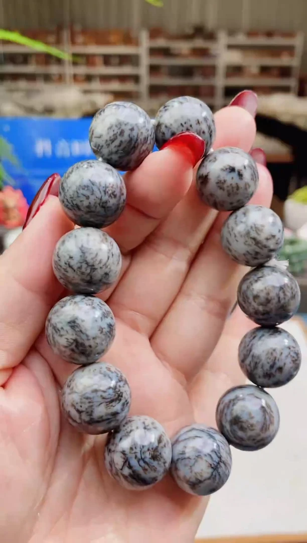 【闪购商品】和田玉手串未镶嵌俄籽料17+