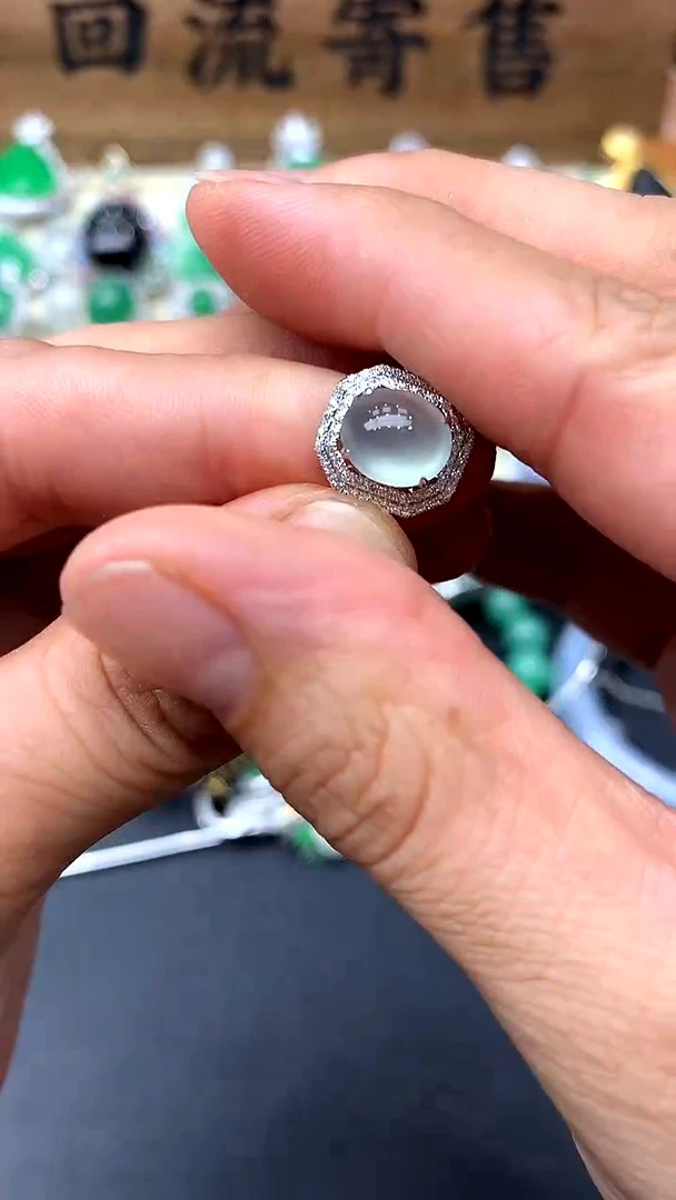 【闪购商品】翡翠戒指18K金镶嵌245-中国好珍宝