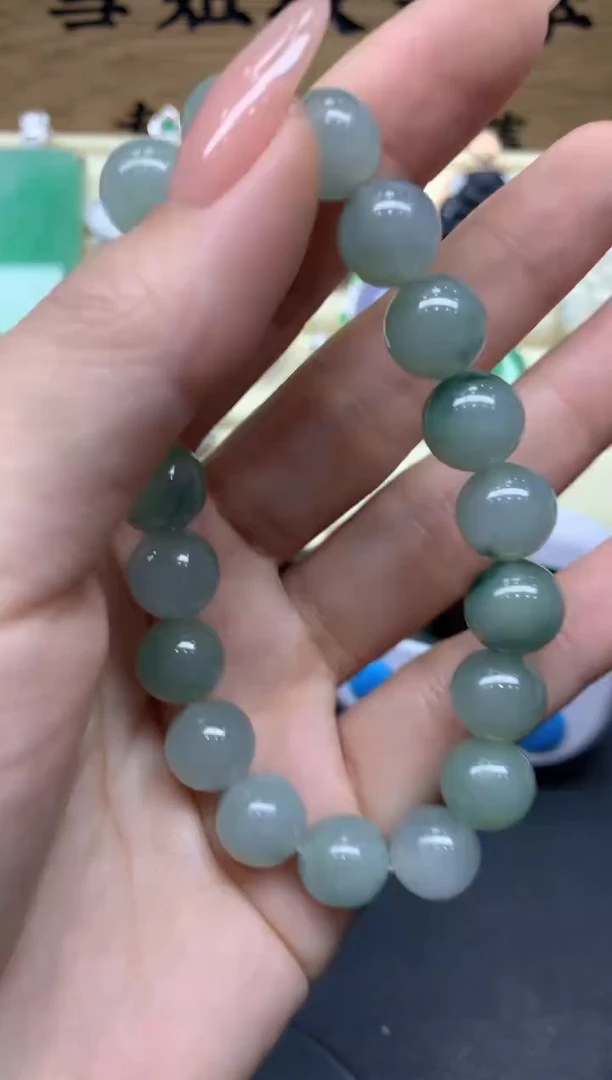 【闪购商品】翡翠手串未镶嵌67-多人